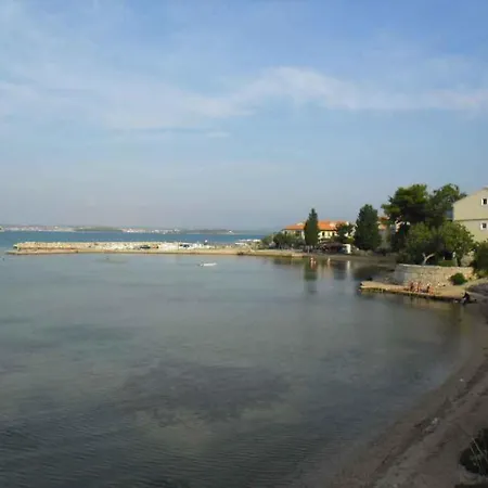 In Tkon/insel Pasman 7879 * Tkon