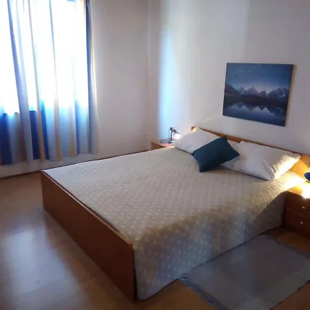 Apartment In - Insel Pasman 7879 Tkon