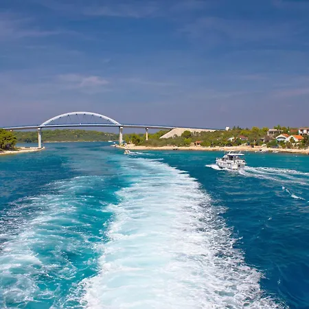 In - Insel Pasman 7879 * Tkon