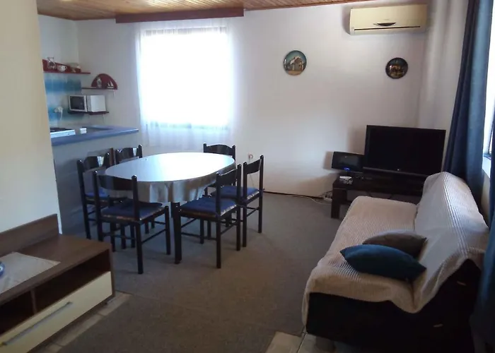 Lägenhet In - Insel Pasman 7879